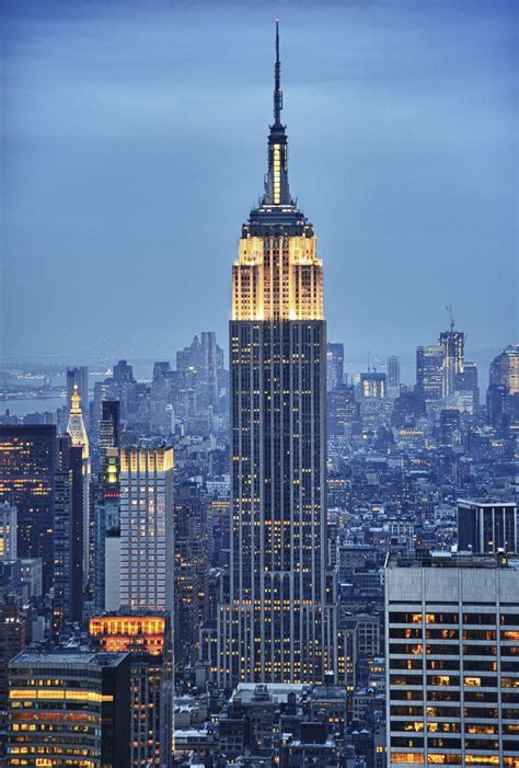 building of the empire state building